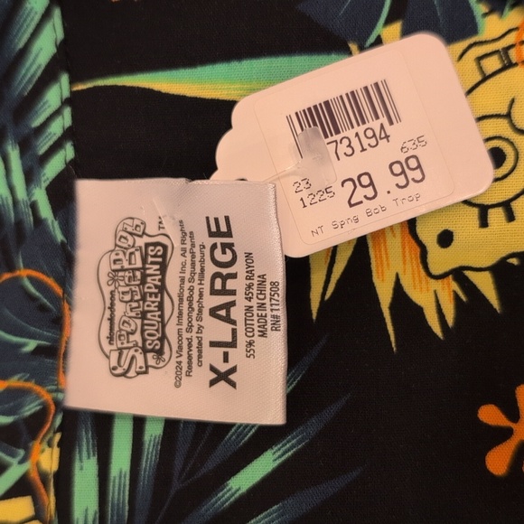 NWT Nickelodeon SpongeBob Black/Yellow/Green Button Down Hawaiian Shirt, XL - Picture 4 of 8